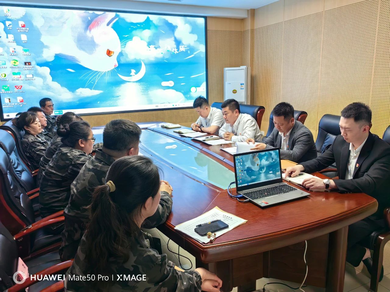 增強(qiáng)紀(jì)律意識(shí)，弘揚(yáng)清風(fēng)正氣